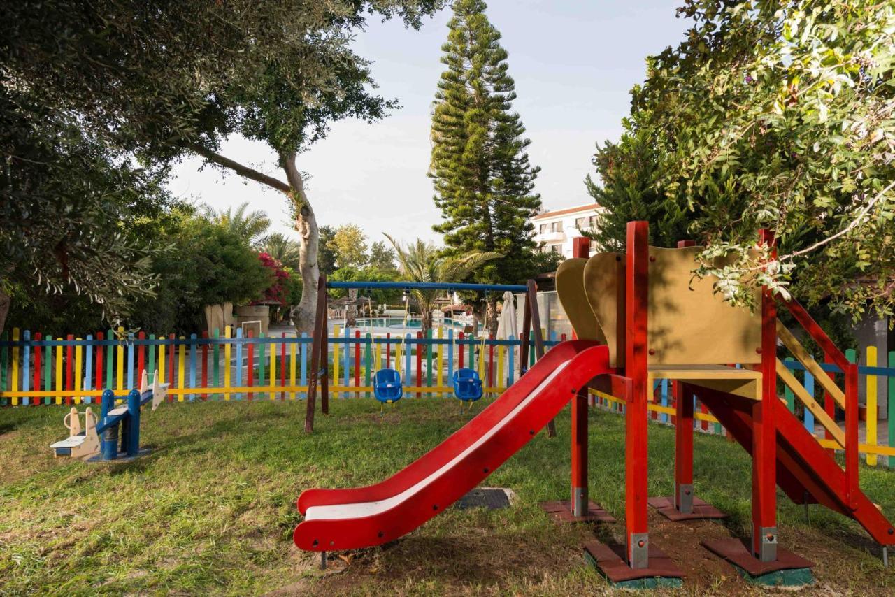 Paphos Gardens Holiday Resort Exteriör bild