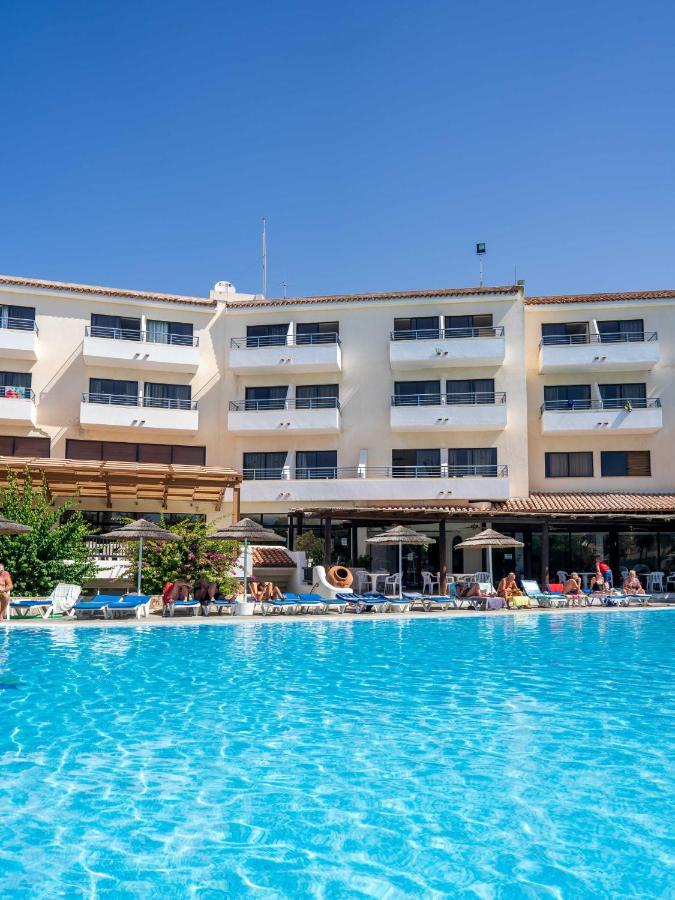 Paphos Gardens Holiday Resort Exteriör bild